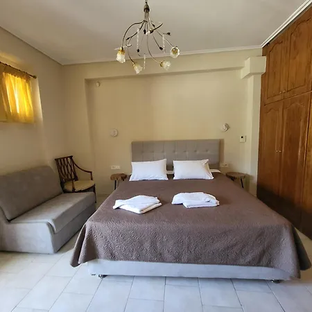 Paradise Bar Hotel apartamentowy Plános